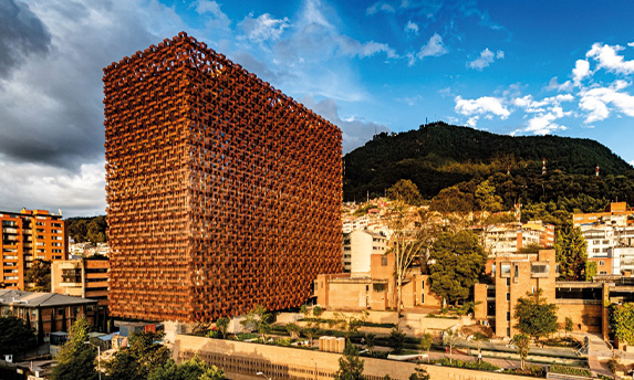 La Javeriana: la empresa del sector educación con mejor reputación en Colombia