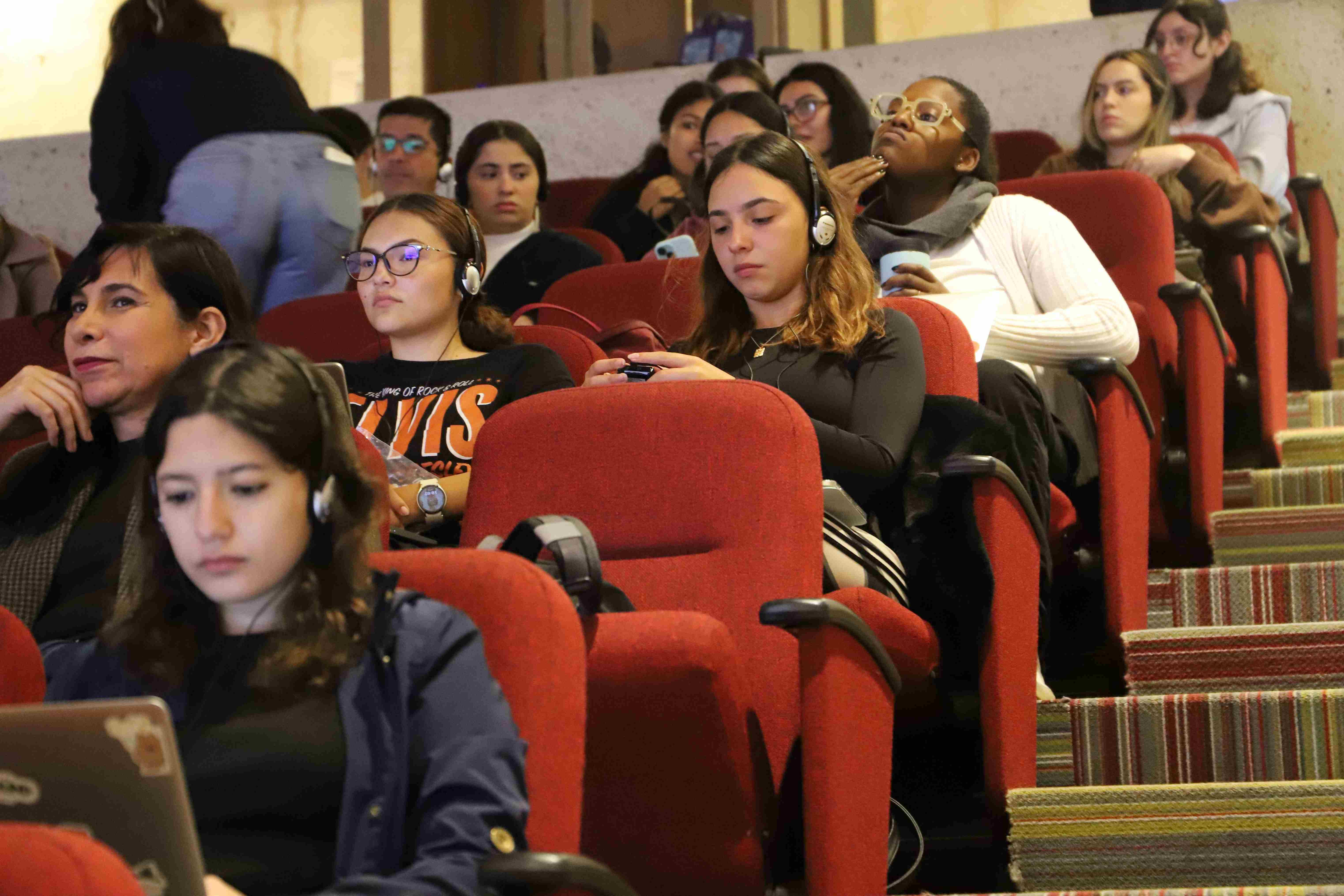 Se inaugura la Cátedra Senghor de la Francofonía en la Pontificia Universidad Javeriana. Pontificia Universidad Javeriana